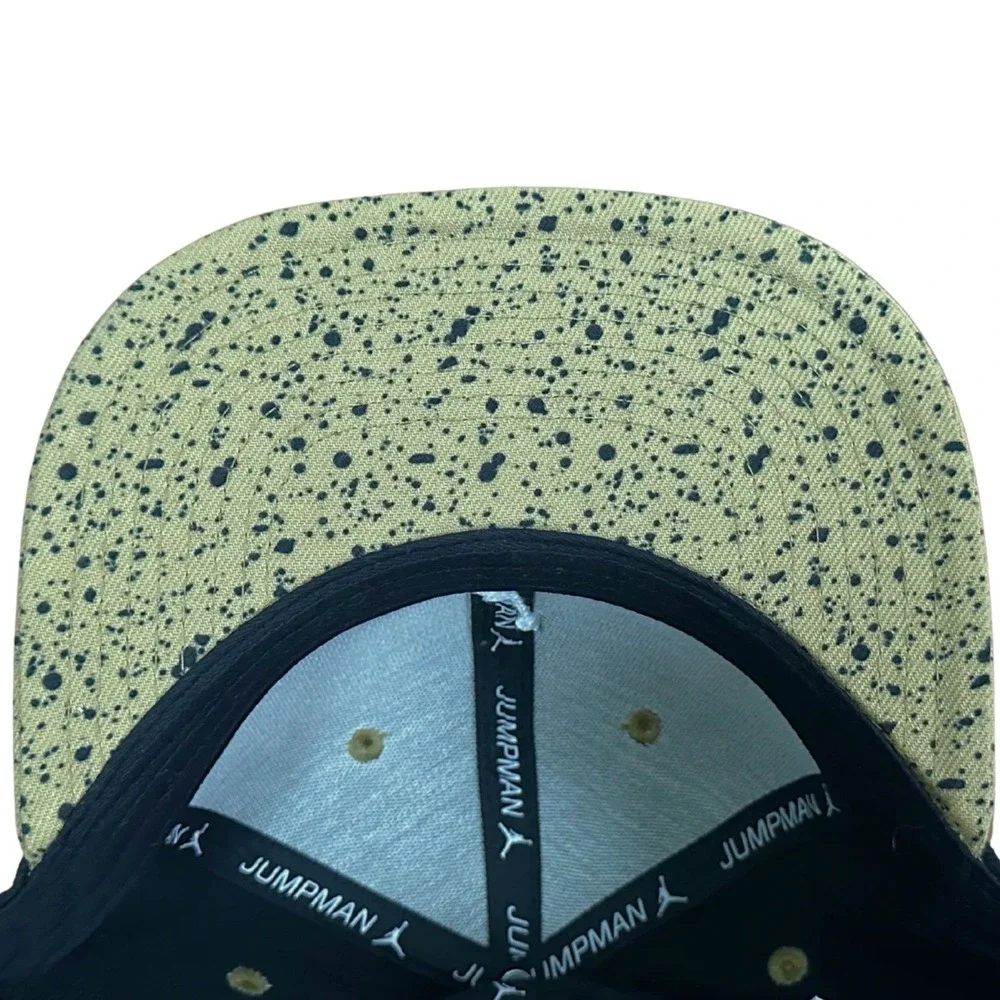 Nike Air Jordan Youth Snapback Hat Black Gold Speckled Jumpman Flat Bill Cap